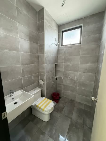 Cluster House for Sale in Mutiara Rini (Skudai) - Daniel Yong - Bathroom - PropertyGuru.com.my