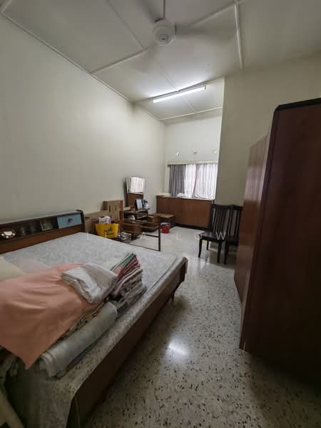 Rumah Banglo untuk Dijual di Seksyen 12 (Petaling Jaya) - Lisa Low - Bedroom - PropertyGuru.com.my