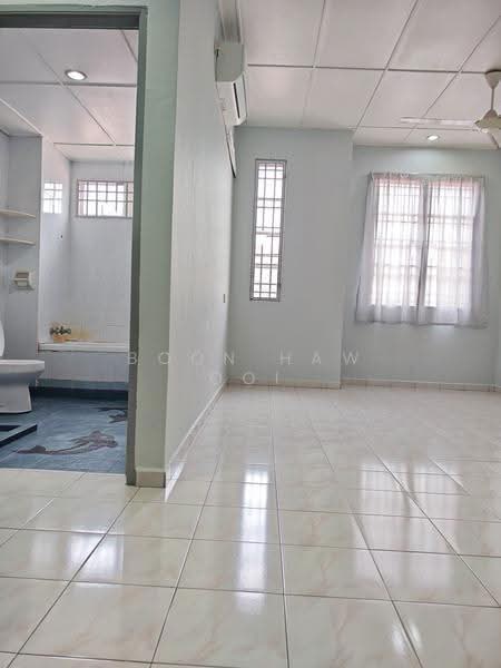 Rumah Teres 2-Tingkat untuk Disewa di Taman Sukun Indah (Bukit Mertajam) - Boon Haw Ooi - Bathroom - PropertyGuru.com.my