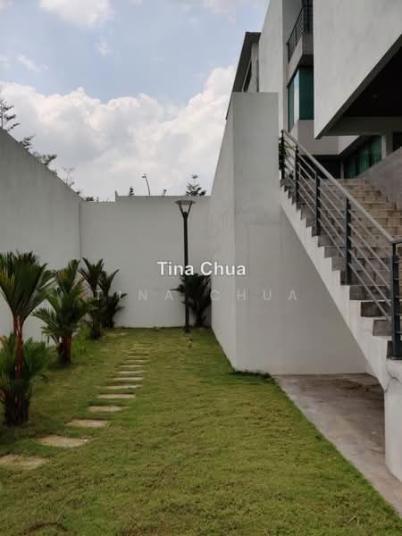 Bungalow House untuk Dijual di Old Klang Road, Jalan Kuchai, OUG (Kuchai Lama) - Tina Chua - PropertyGuru.com.my