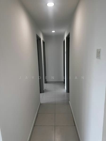 Pangsapuri untuk Dijual di M'tiara - Jayden Lian - Corridor - PropertyGuru.com.my