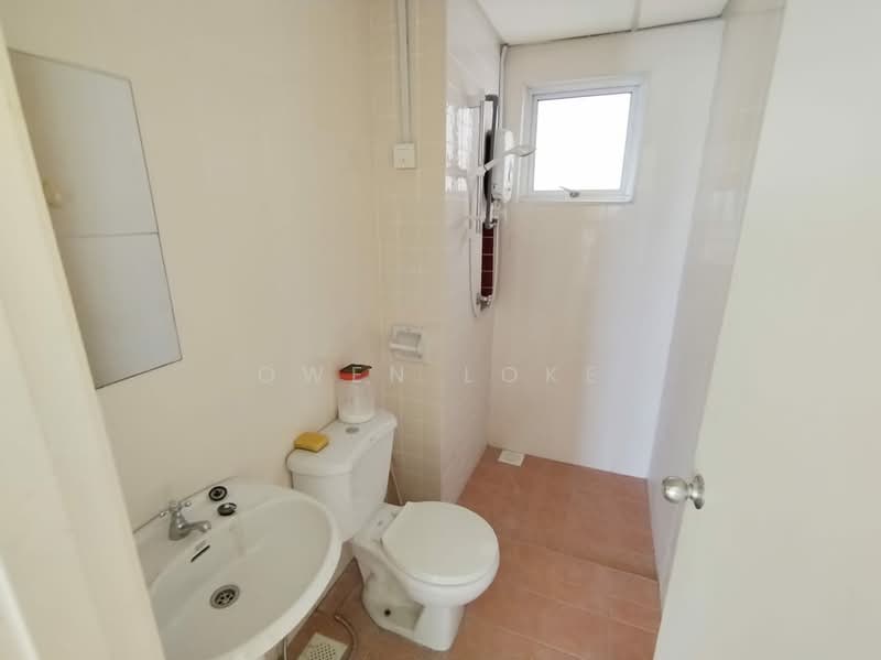 Kediaman Servis untuk Disewa di Metropolitan Square - Owen Loke - Bathroom - PropertyGuru.com.my
