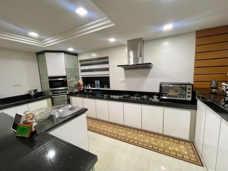 Rumah Banglo untuk Dijual di Taman Cheras (Cheras) - Mei SM Lee - Taman Cheras, Cheras Kitchen - PropertyGuru.com.my