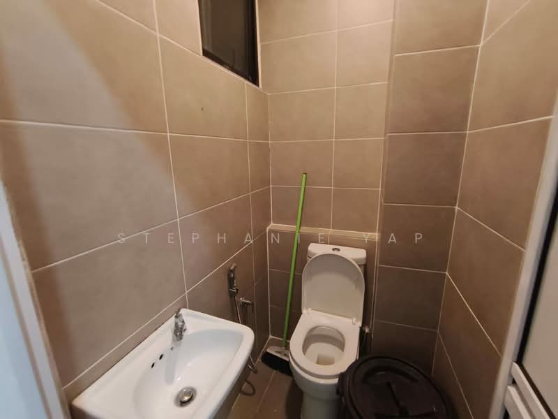 Kediaman Servis untuk Disewa di D'Pristine - Stephanie Yap - Bathroom - PropertyGuru.com.my