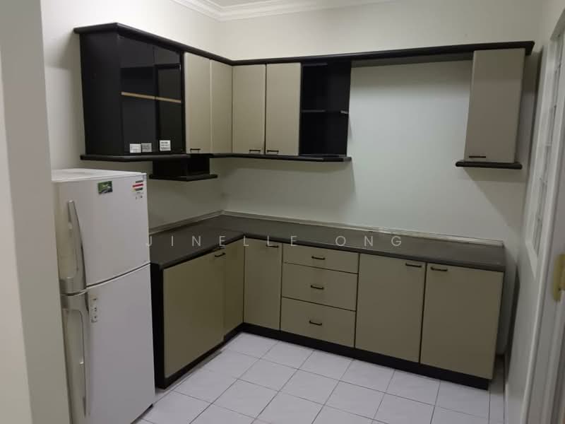 Apartment for Rent at Pearl Garden - Jinelle Ong - Kitchen - PropertyGuru.com.my