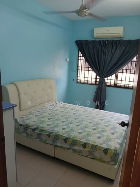Rumah Teres 2 Tingkat untuk Disewa di Taman Rasi (Menglembu) - Alvin Wong - Bedroom - PropertyGuru.com.my