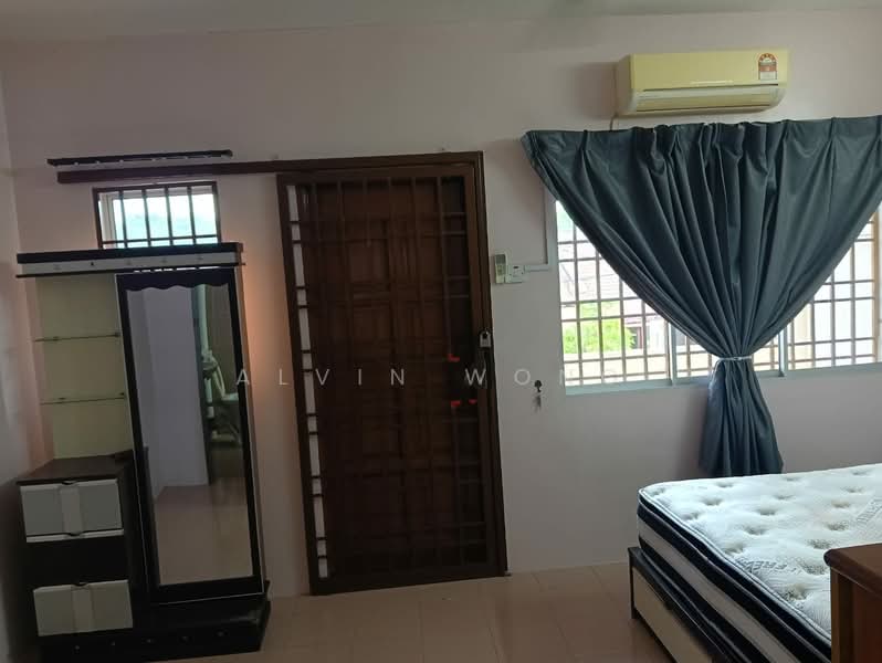 Rumah Teres 2 Tingkat untuk Disewa di Taman Rasi (Menglembu) - Alvin Wong - Bedroom - PropertyGuru.com.my