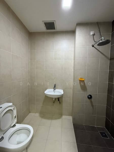 Condominium for Rent at PARC Regency (Residensi Masai) - Daniel Yong - Bathroom - PropertyGuru.com.my