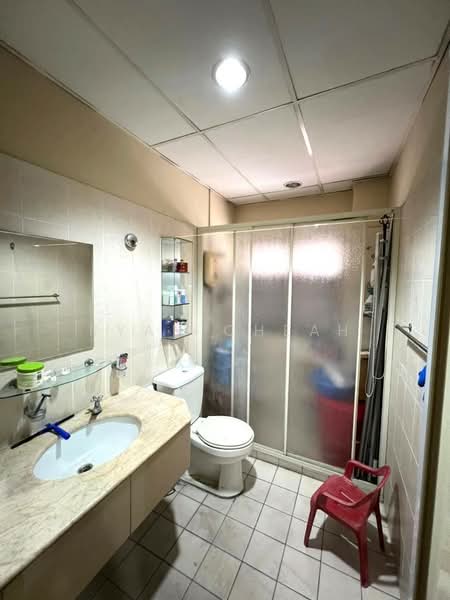 Townhouse for Sale in Bandar Sri Damansara (Selangor) - Ryan Cheah - Bathroom - PropertyGuru.com.my