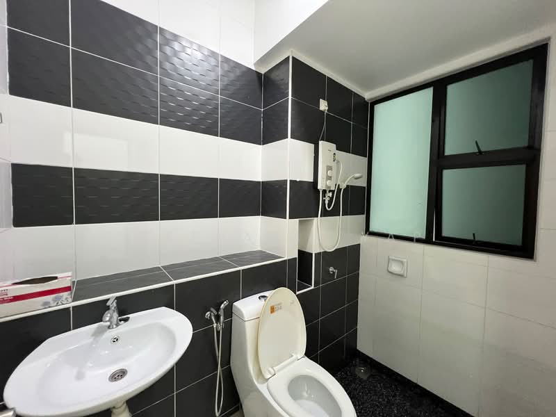 Kediaman Servis untuk Disewa di The Sky Executive Suites - Stephanie Yap - Bathroom - PropertyGuru.com.my