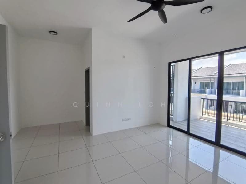Rumah Teres 2-Tingkat untuk Disewa di Bandar Tasek Mutiara (Simpang Ampat) - Quinn Loh - Living Room - PropertyGuru.com.my