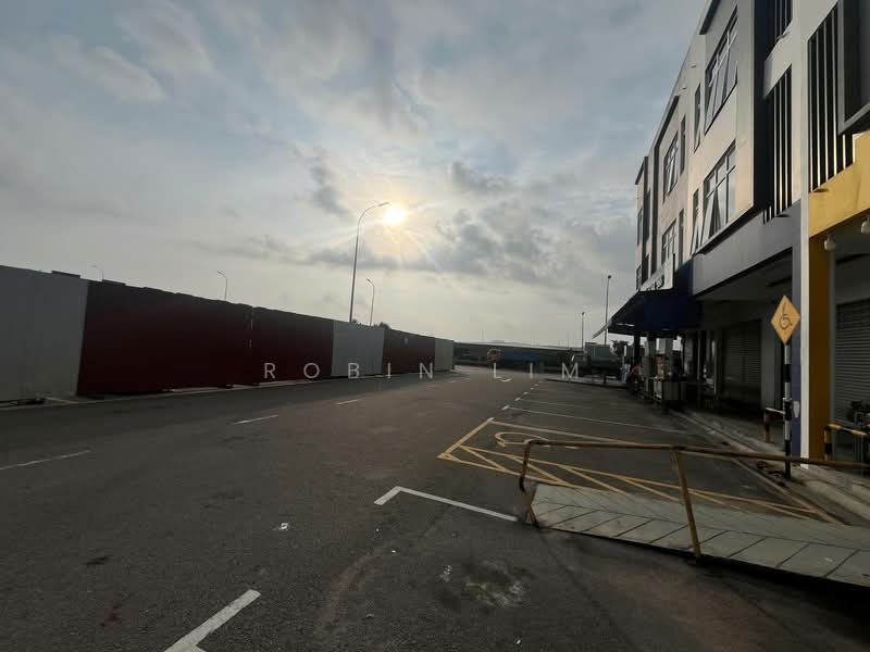 Kedai untuk Disewa di Austin Crest (Johor Bahru) - Robin Lim - Exterior - PropertyGuru.com.my