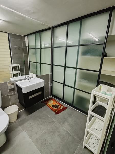 Servis Apartment untuk Disewa di Empire Damansara - Tom Lee - Bathroom - PropertyGuru.com.my