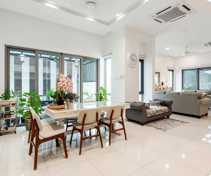 Semi-Detached House for Sale in Taman Molek (Johor Bahru) - Yik Tat - PropertyGuru.com.my