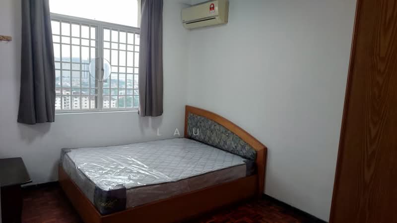 Pangsapuri untuk Disewa di Taman Jubilee Phase 5 - LAU . - Bedroom - PropertyGuru.com.my