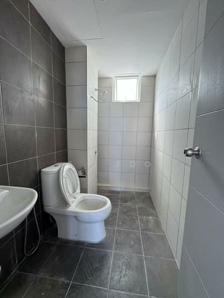Condominium for Sale at Fairview Residence - S J Foo - Bathroom - PropertyGuru.com.my