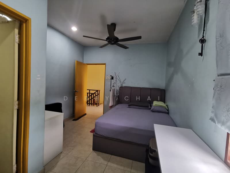 Rumah Teres 2-Tingkat untuk Dijual di Taman Putra Prima (Puchong) - Debby Chai - Bedroom - PropertyGuru.com.my