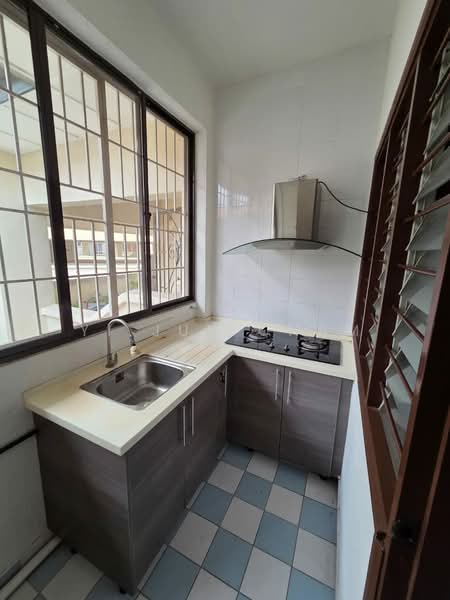 Pangsapuri untuk Dijual di Seri Puri - Yi Jun Cham - Kitchen - PropertyGuru.com.my