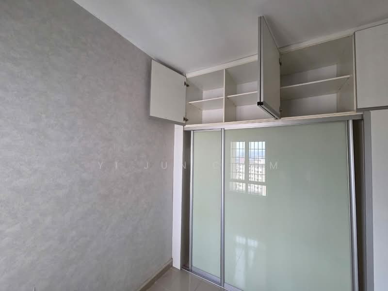 Pangsapuri untuk Dijual di Seri Puri - Yi Jun Cham - Bedroom - PropertyGuru.com.my