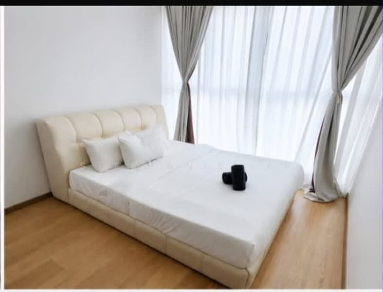 Condominium for Rent at Kings Bay @ Country Garden Danga Bay - Stephanie Yap - Bedroom - PropertyGuru.com.my