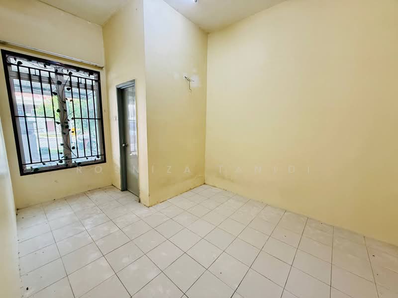 Rumah Teres 1-Tingkat untuk Dijual di Bandar Baru Salak Tinggi (Sepang) - Rosniza Tanidi - Interior - PropertyGuru.com.my