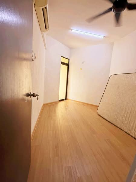 Kondominium untuk Dijual di Midlands Condo - Jinelle Ong - Bedroom - PropertyGuru.com.my