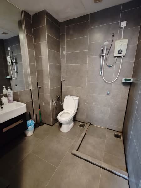 Kondominium untuk Disewa di Empire Damansara (Empire SOHO 2) - Tom Lee - Bathroom - PropertyGuru.com.my