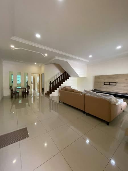 2-storey Terraced House for Rent in Kota Samarahan (Sarawak) - Leon Tan - Living Room - PropertyGuru.com.my