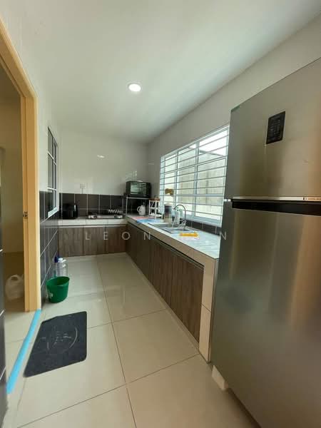 2-storey Terraced House for Rent in Kota Samarahan (Sarawak) - Leon Tan - Kitchen - PropertyGuru.com.my