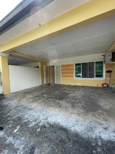 2-storey Terraced House for Rent in Kota Samarahan (Sarawak) - Leon Tan - Exterior - PropertyGuru.com.my