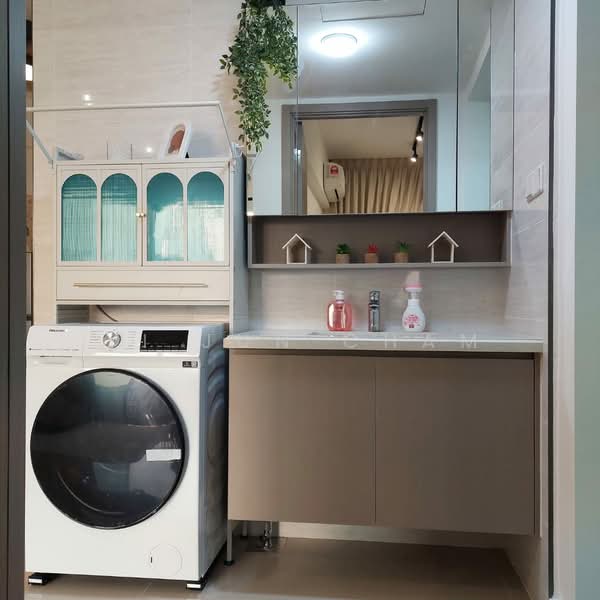 Kediaman Servis untuk Disewa di Baron Residence @ Lake City - Yi Jun Cham - Bathroom - PropertyGuru.com.my