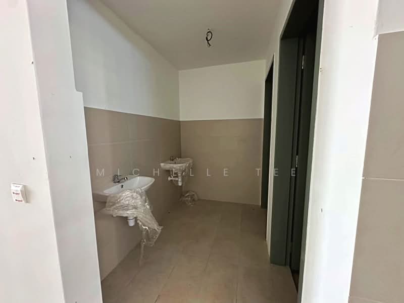 Shop / Office for Rent in Bandar Rimbayu (Telok Panglima Garang) - Michelle Tee - Bathroom - PropertyGuru.com.my