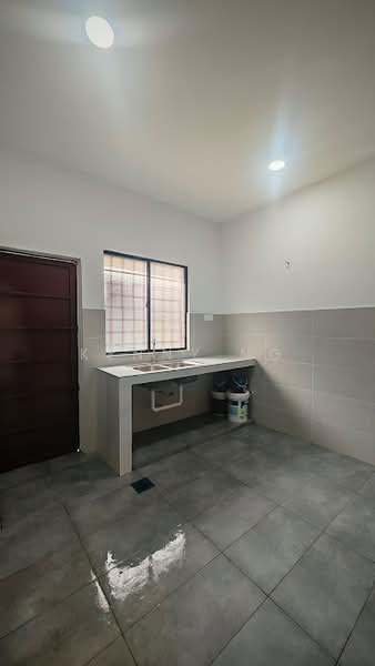 1-storey Terraced House for Sale in Taman Sentosa (Klang) - Kenny Ng - Kitchen - PropertyGuru.com.my