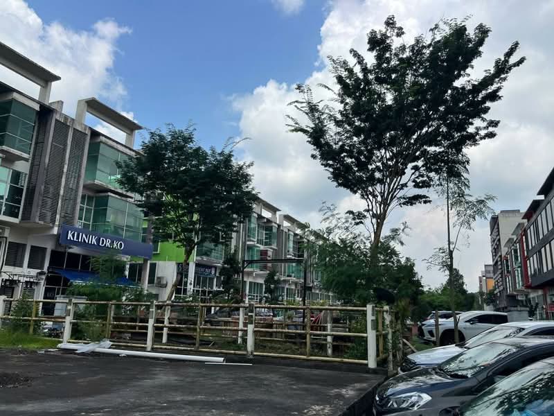 Shop / Office for Sale in Taman Tampoi Indah (Tampoi) - Julie Yew - Exterior - PropertyGuru.com.my