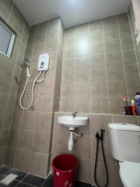 Condominium for Rent at Pangsapuri D'Ruby - Gilbert Tay - Bathroom - PropertyGuru.com.my