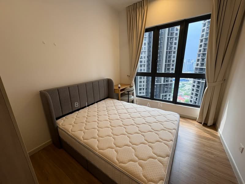 Kediaman Servis untuk Dijual di Sunway Velocity TWO - Billy Tan - Bedroom - PropertyGuru.com.my