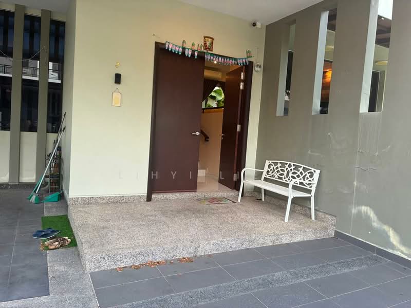 Bungalow House untuk Disewa di Iskandar Puteri (Nusajaya) (Johor) - Lihyi Liew - Entrance - PropertyGuru.com.my