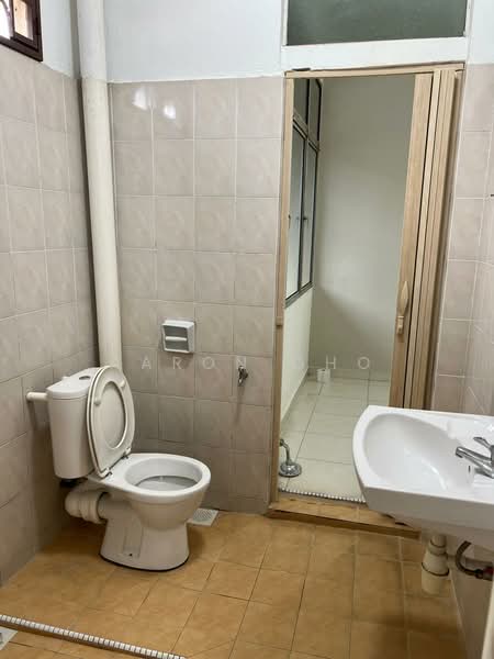 Terraced House for Sale in Batu Maung (Penang) - Aaron Gho - Bathroom - PropertyGuru.com.my
