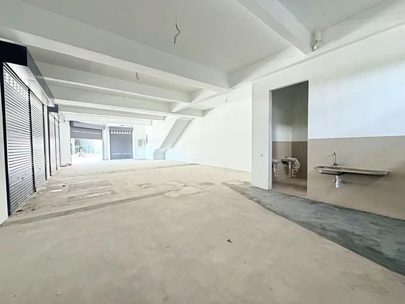 Shop / Office for Rent in Bandar Rimbayu (Telok Panglima Garang) - Michelle Tee - Interior - PropertyGuru.com.my