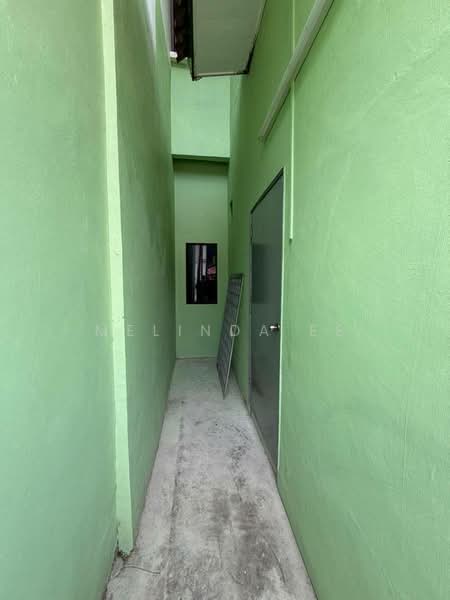 Rumah Teres 2-Tingkat untuk Dijual di Bandar Seri Alam (Masai) - Melinda Ee - Corridor - PropertyGuru.com.my