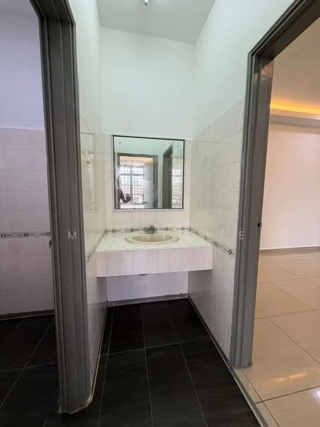 Rumah Teres 2-Tingkat untuk Dijual di Bandar Seri Alam (Masai) - Melinda Ee - Bathroom - PropertyGuru.com.my