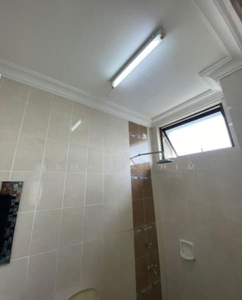 Kondominium untuk Dijual di Kristal View - Asma Hashim - Bathroom - PropertyGuru.com.my