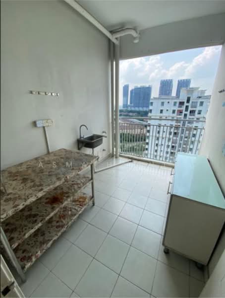 Kondominium untuk Dijual di Kristal View - Asma Hashim - Balcony - PropertyGuru.com.my