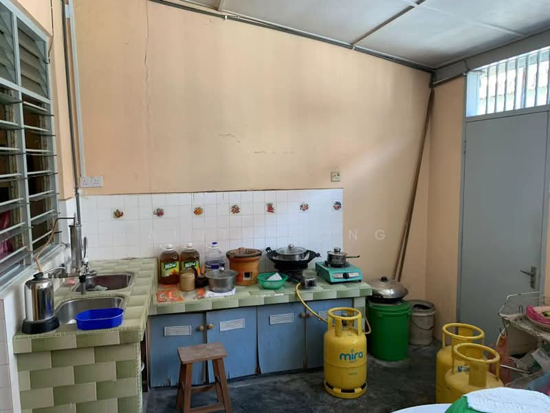 2-storey Terraced House for Rent in Taman Sepakat (Menglembu) - Alvin Wong - Kitchen - PropertyGuru.com.my