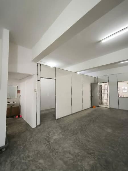 Shop / Office for Rent in Johor Bahru (Johor) - Shirley Lim - Interior - PropertyGuru.com.my