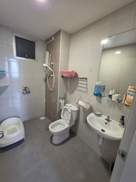 Pangsapuri untuk Dijual di Residensi Pandanmas 2 - Loh KC - Bathroom - PropertyGuru.com.my