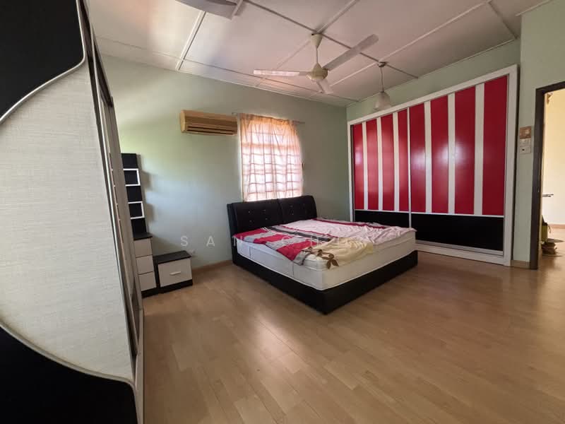 Semi-Detached House for Sale in Kota Kemuning (Shah Alam) - San Chia - Bedroom - PropertyGuru.com.my