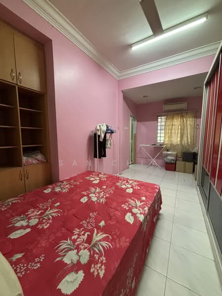 Semi-Detached House for Sale in Kota Kemuning (Shah Alam) - San Chia - Bedroom - PropertyGuru.com.my