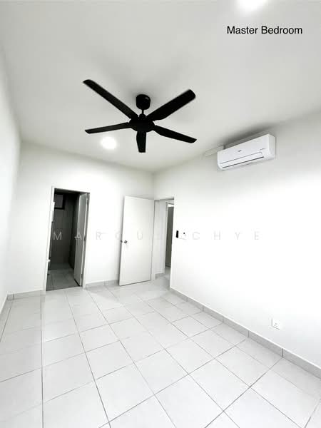Apartment for Rent at Residensi Max - Marcus Chye - Master Bedroom - PropertyGuru.com.my