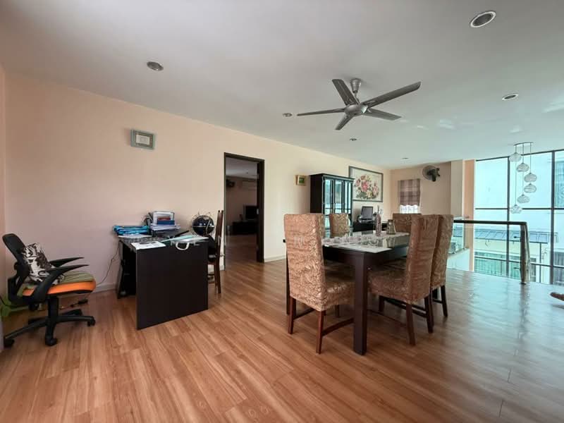 Bungalow House untuk Dijual di Taman Templer Saujana (Rawang) - Yen Ching - Study - PropertyGuru.com.my